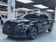 Volkswagen Passat 2023