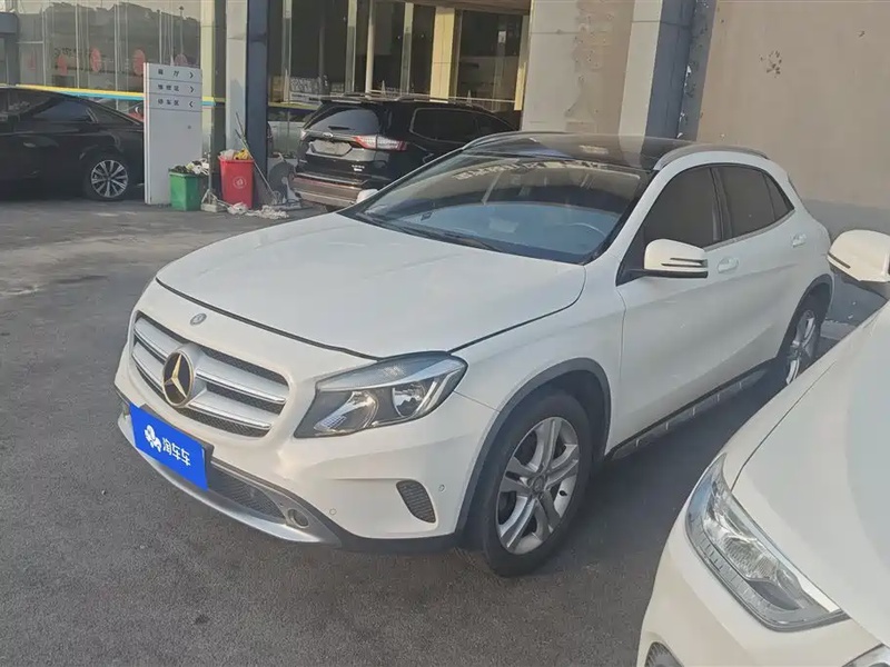 Mercedes-Benz GLA-Class