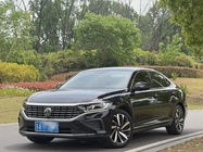 Volkswagen Passat 2025