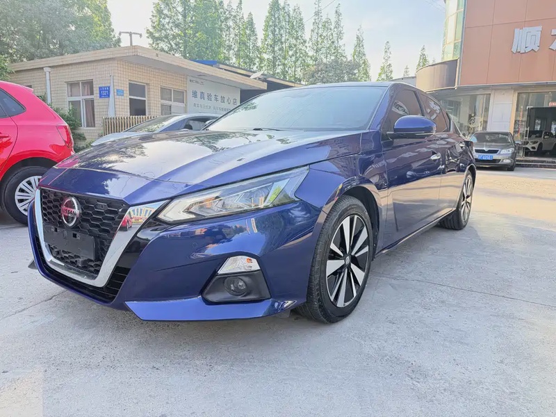 Nissan Teana