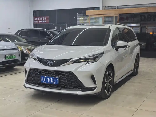 Toyota Granvia 2023