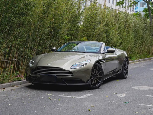 Aston Martin DB11 2023