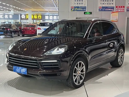 Porsche Cayenne 2021