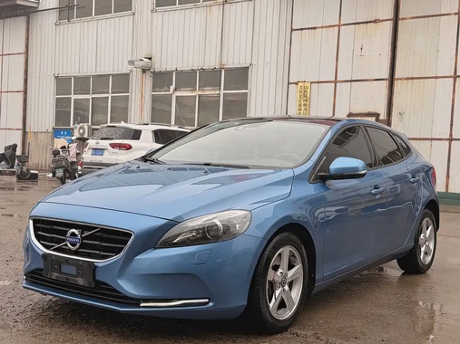 Volvo V40 2016