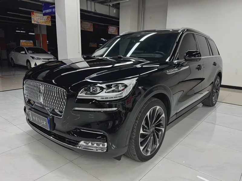 Lincoln Aviator
