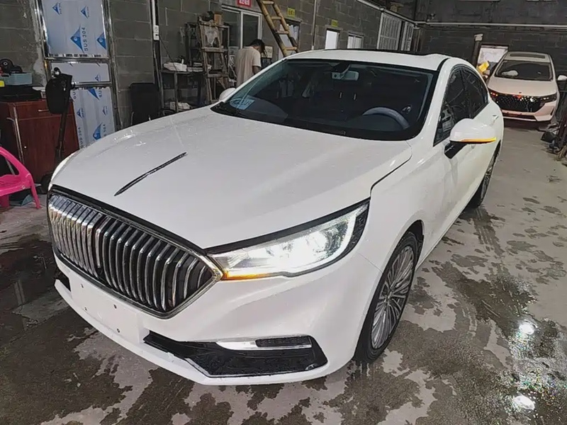 Hongqi H5