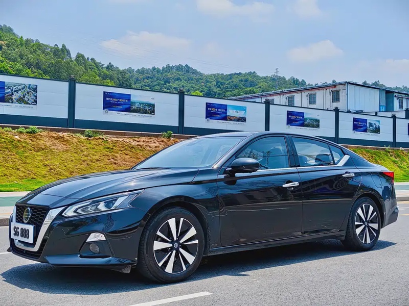 Nissan Teana