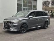 Roewe iMAX8 2025