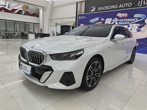 BMW 5 Series 2025