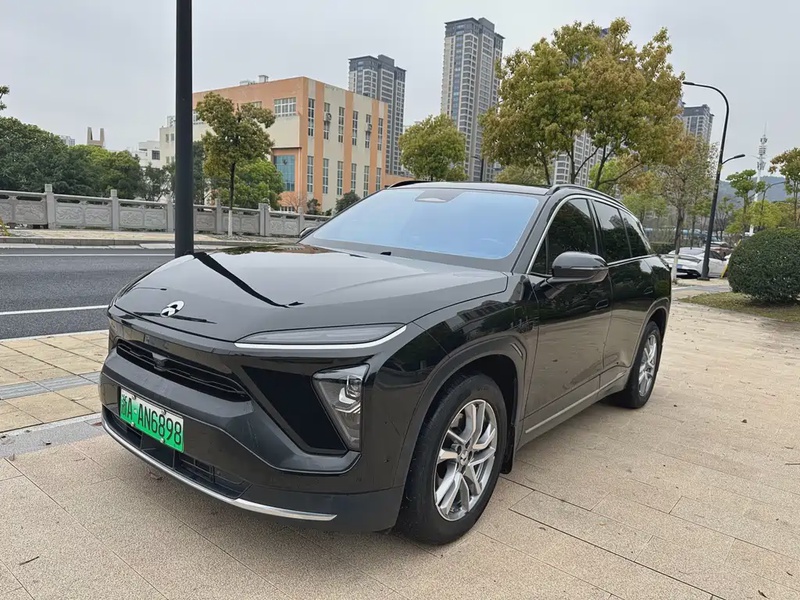 NIO ES6