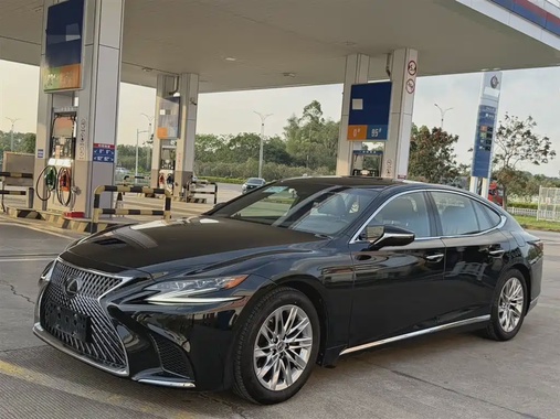 Lexus LS 2019