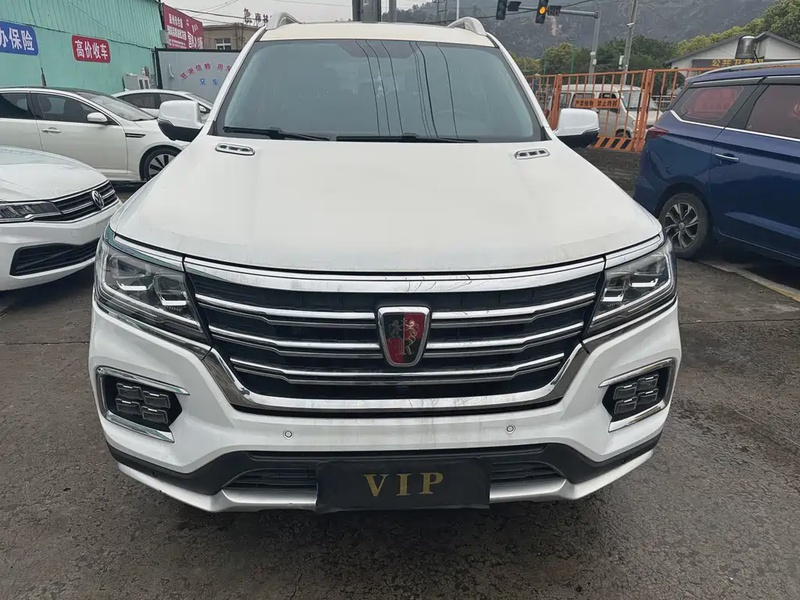 Roewe RX8