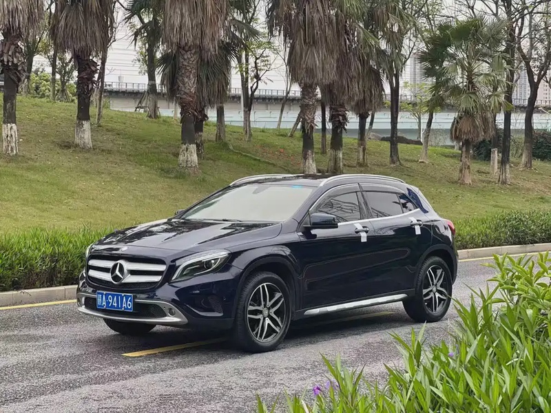Mercedes-Benz GLA-Class