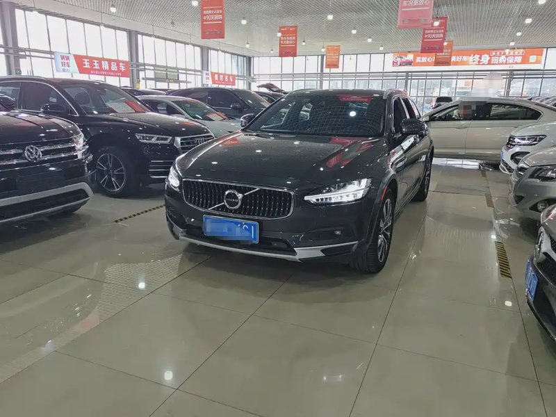 Volvo V90