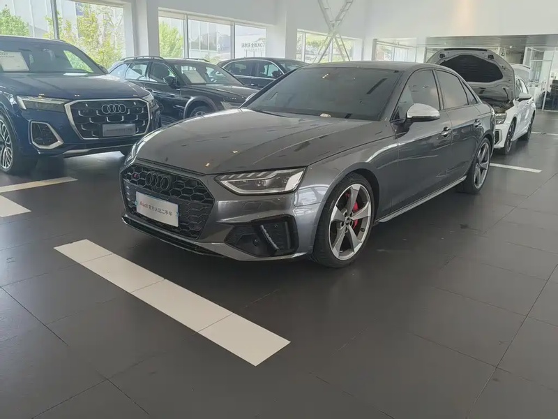 Audi S4