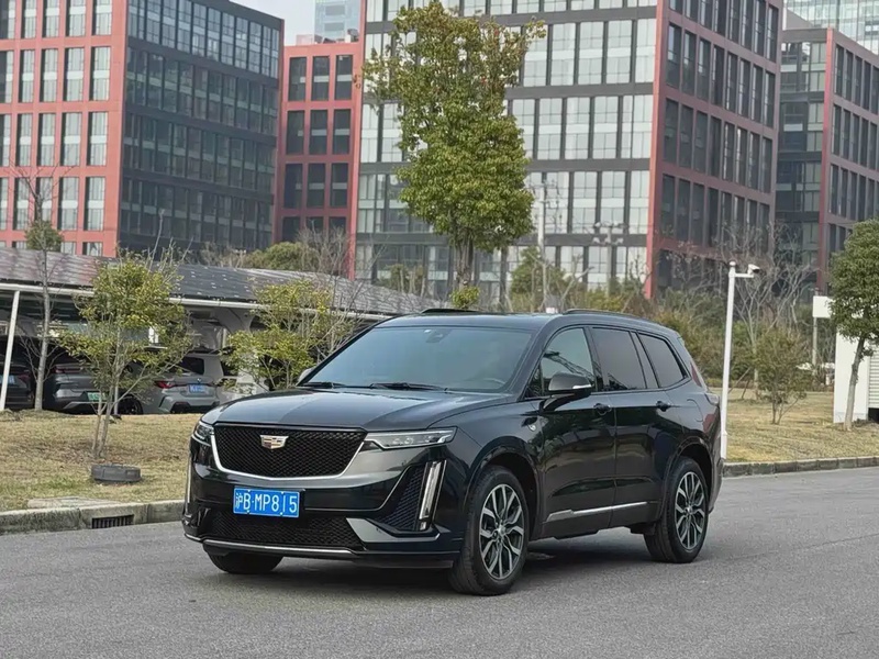 Cadillac XT6