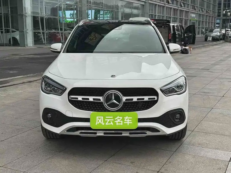 Mercedes-Benz GLA-Class