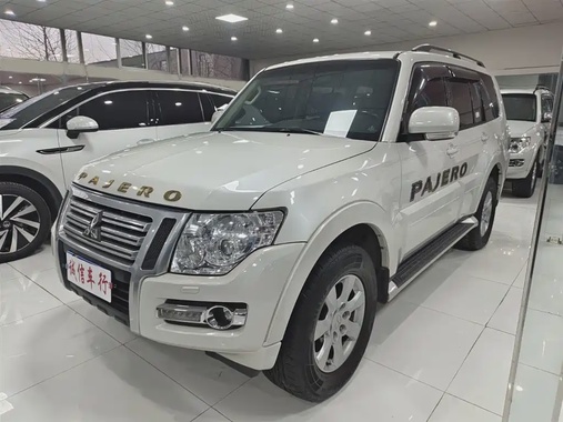Mitsubishi Pajero 2019