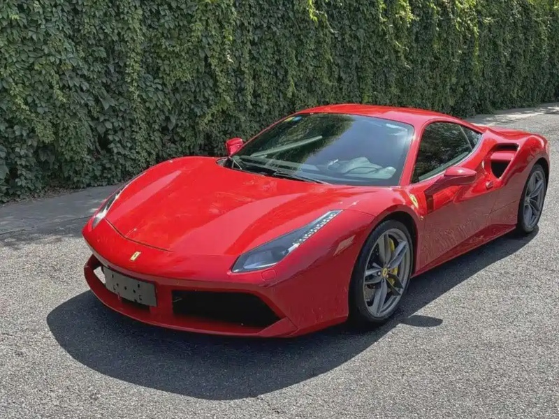 Ferrari 488