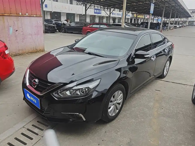 Nissan Teana
