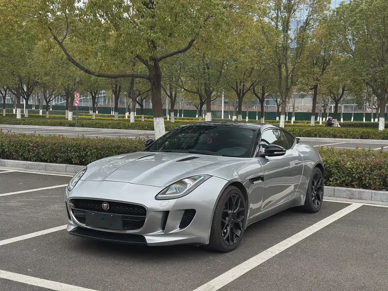 Jaguar F-TYPE
