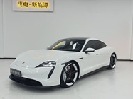 Porsche Taycan 2022
