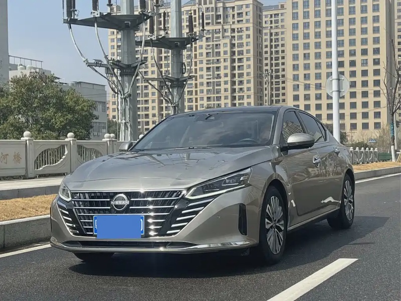 Nissan Teana