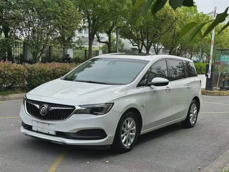 Buick GL6