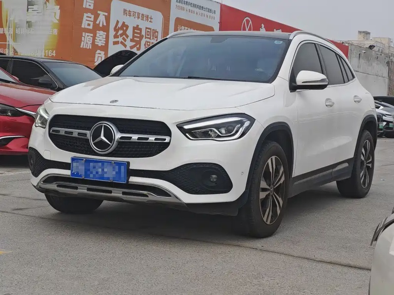 Mercedes-Benz GLA-Class