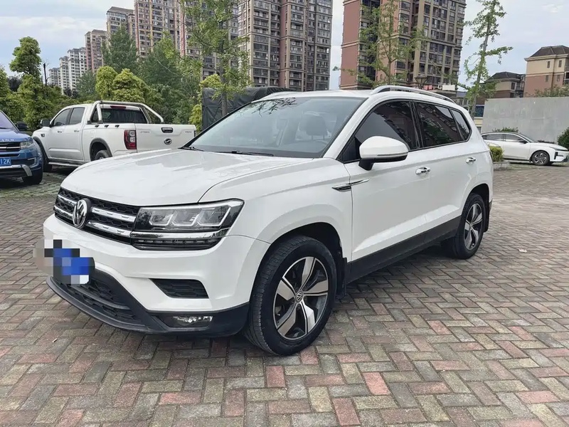 Volkswagen Tharu