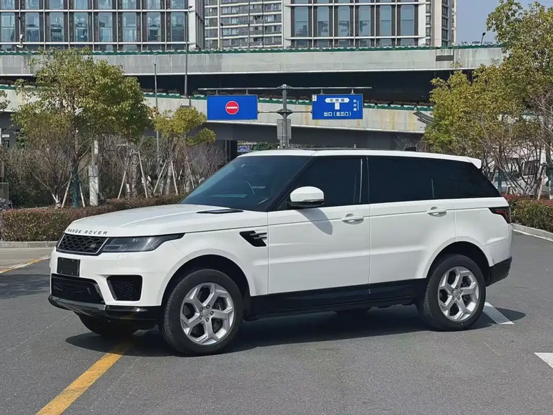 Land Rover Sport