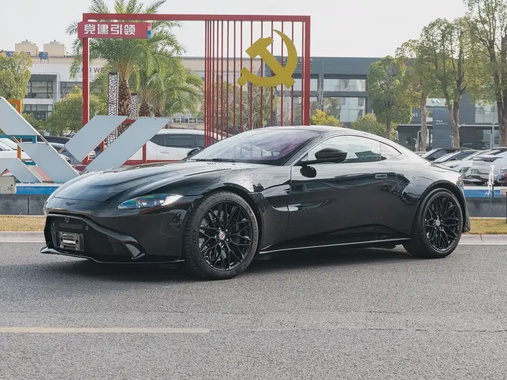 Aston Martin Vantage 2021