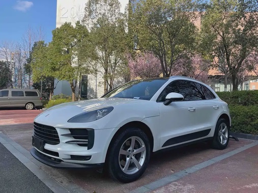 Porsche Macan 2021