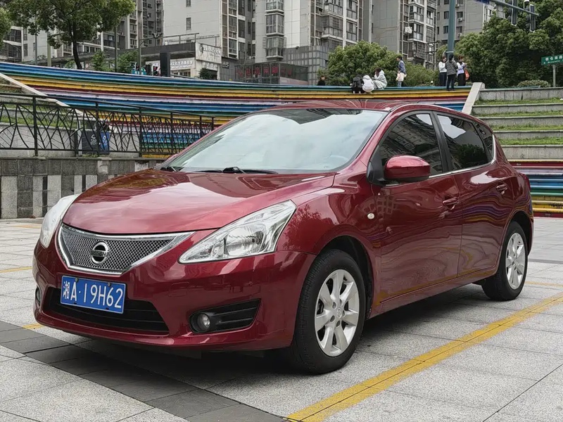 Nissan Tiida