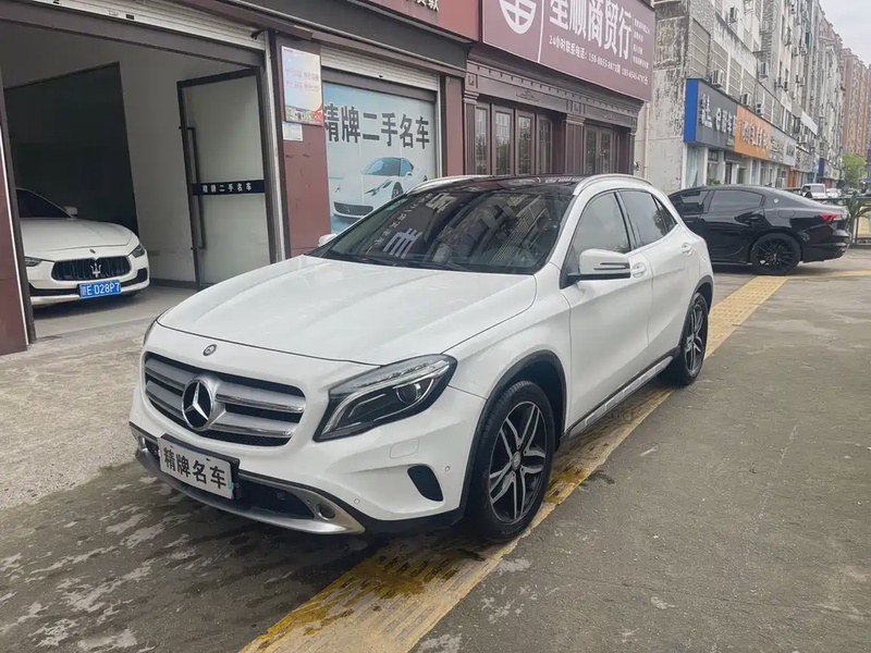 Mercedes-Benz GLA-Class