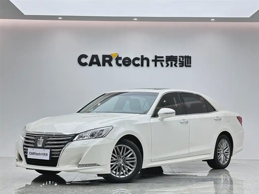 Toyota Crown 2017