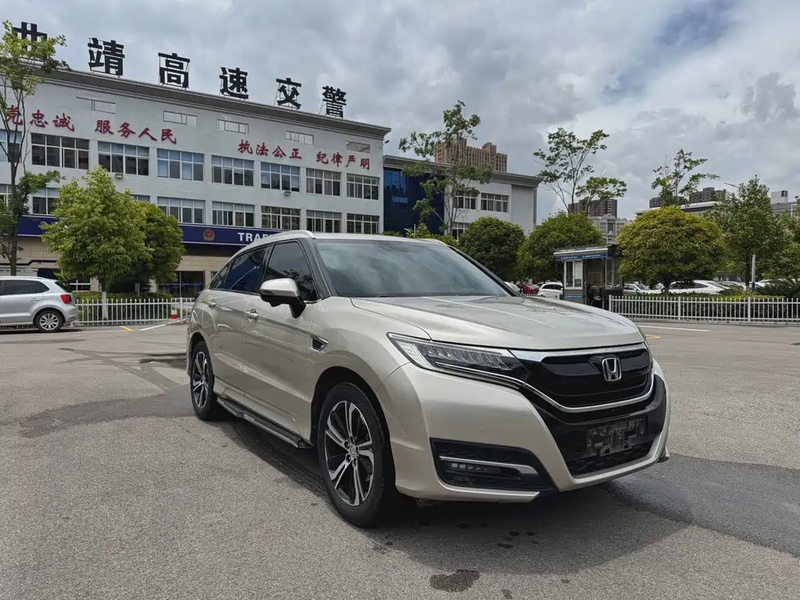Honda UR-V
