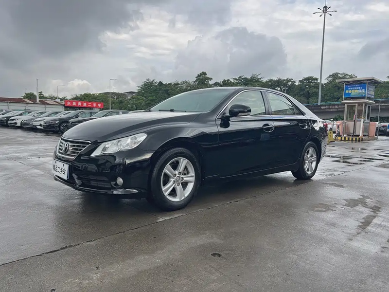 Toyota Reiz