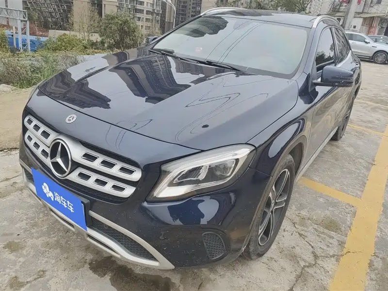 Mercedes-Benz GLA-Class