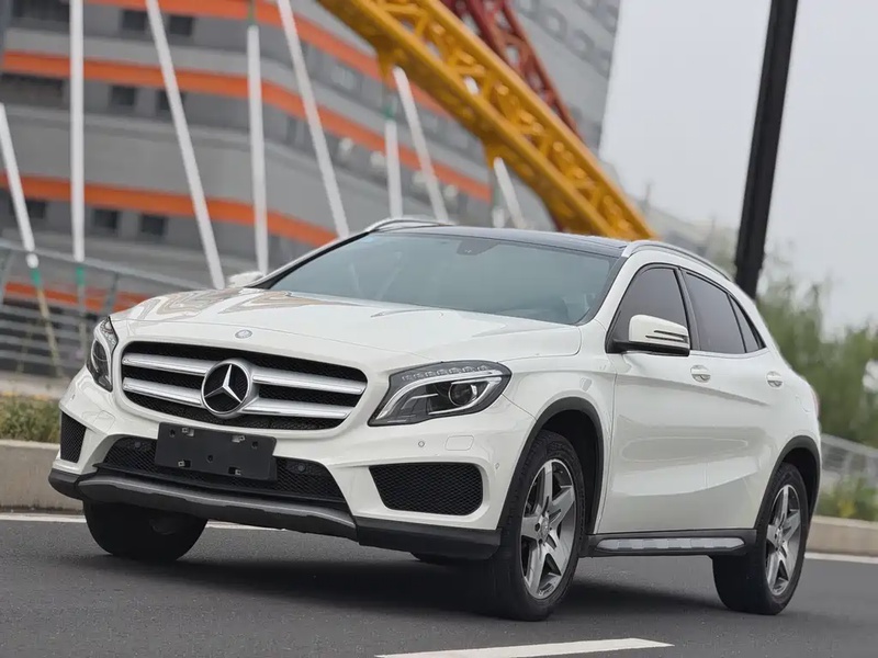 Mercedes-Benz GLA-Class