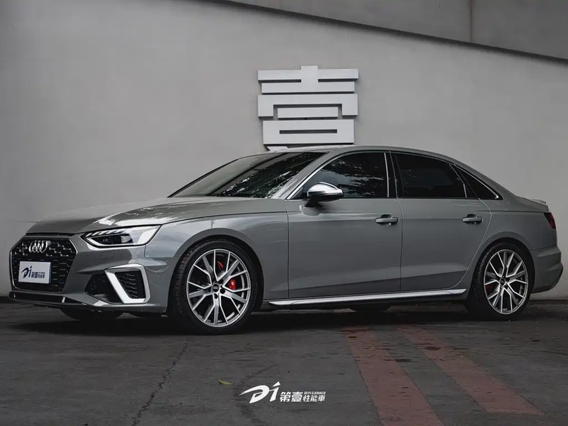 Audi S4