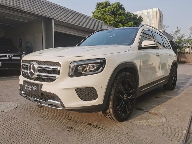 Mercedes-Benz GLB-Class