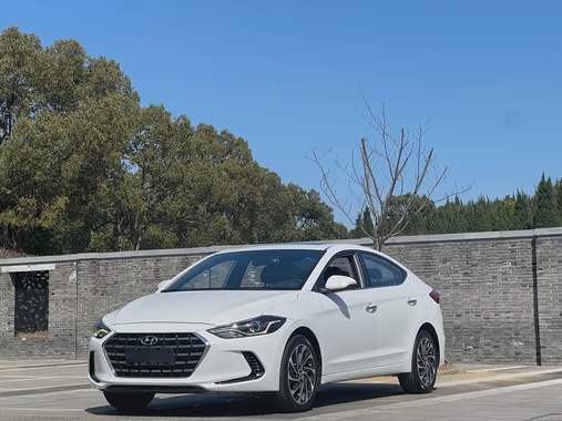 Hyundai Elantra 2020