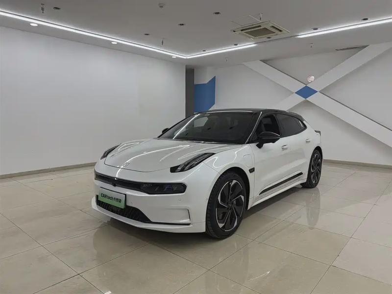 Zeekr 001