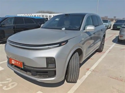 Li Auto L8 2025