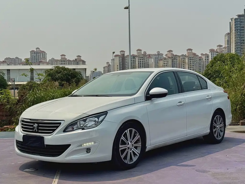 Peugeot 408