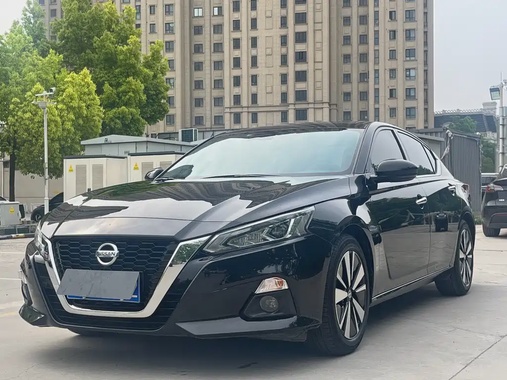 Nissan Teana 2022