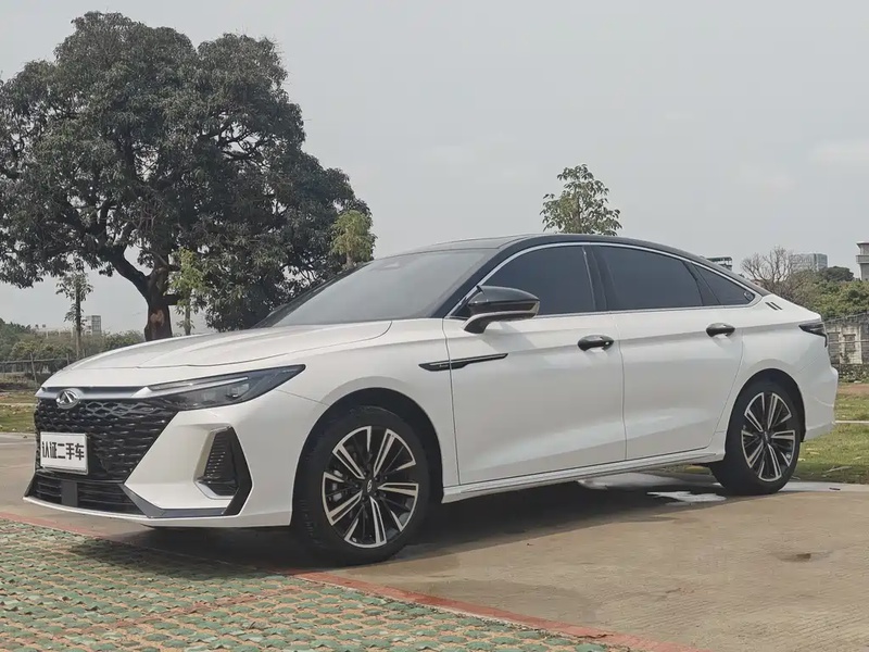 Chery Arrizo 8