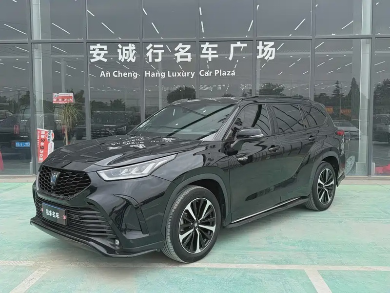 Toyota Crown Kluger
