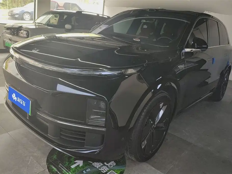 Li Auto L8